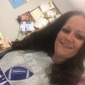 Meet your Posher, Crystal